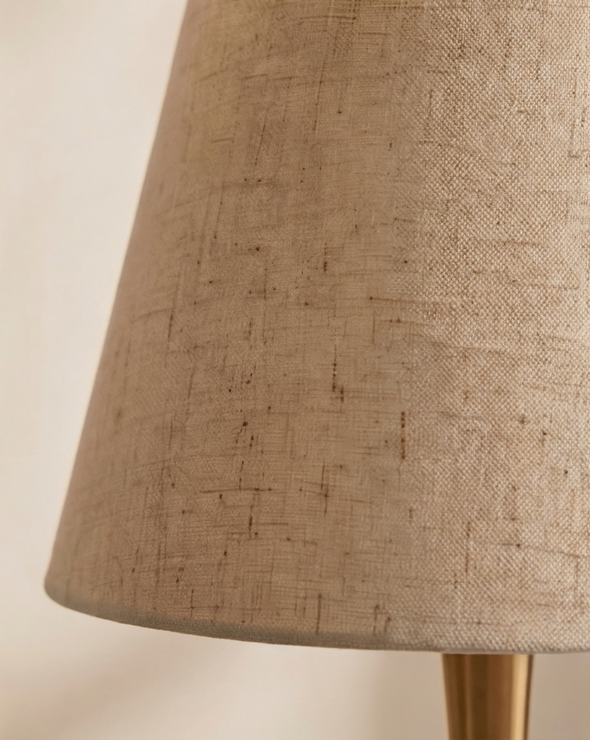 42cm Moderne Gouden Tafellamp – Elegante Metalen Voet