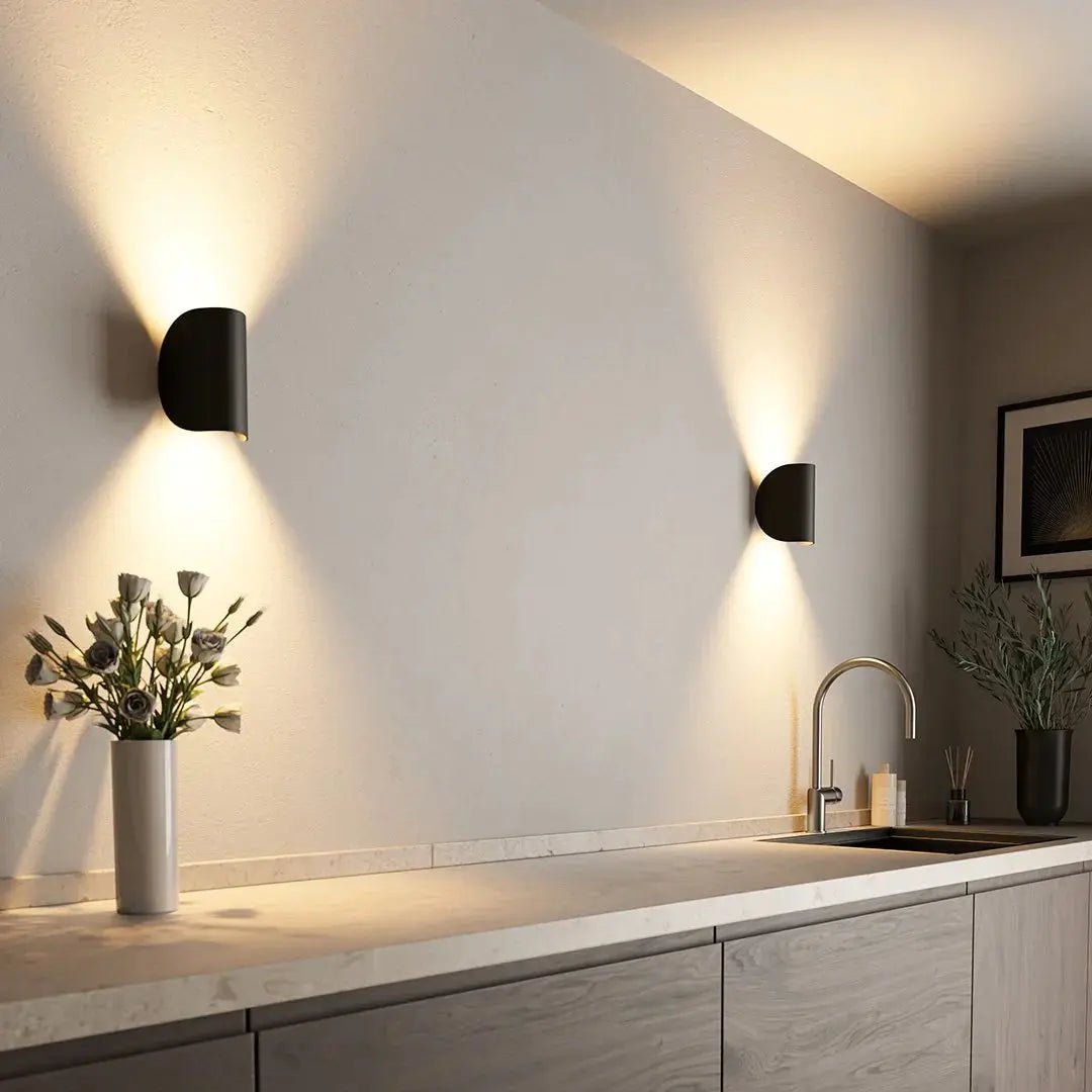 BRIGHTFLOW – Modern LED wall light for energy-efficient home lighting