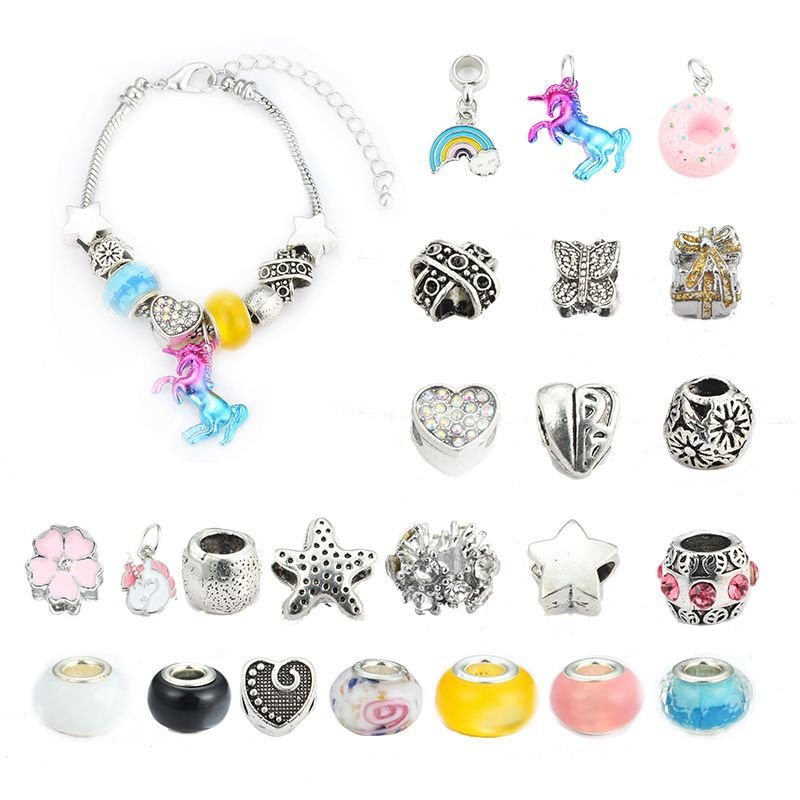DIY Christmas Bracelet Advent Calendar for 24 Days of Crafting Fun