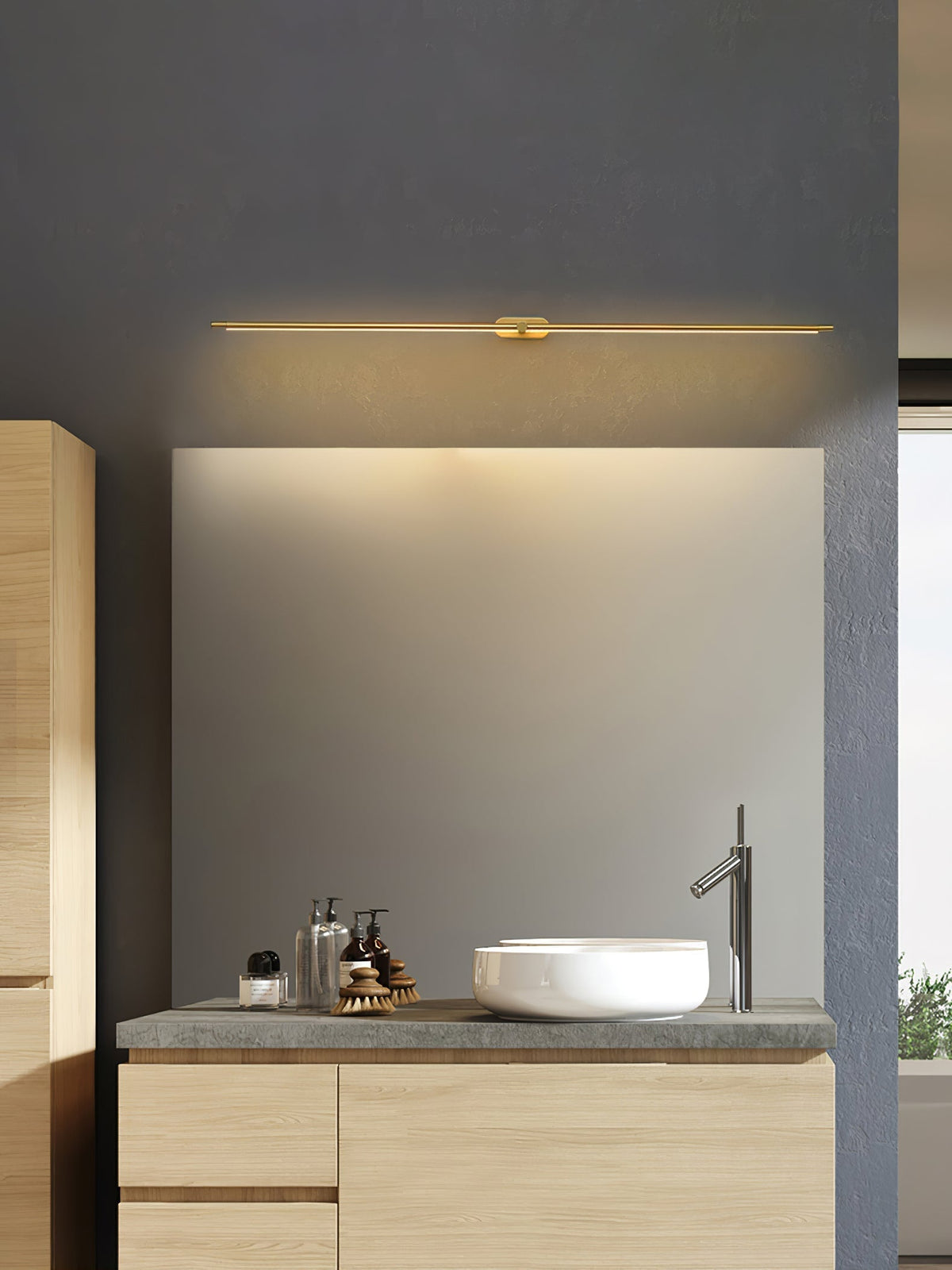 Lumio Slim Linear Wall Light
