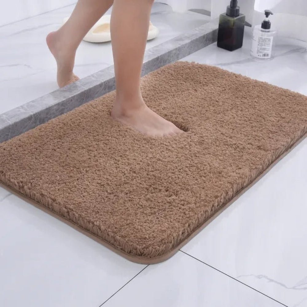 Fluffy Bathroom Rug with Soft Fur Texture