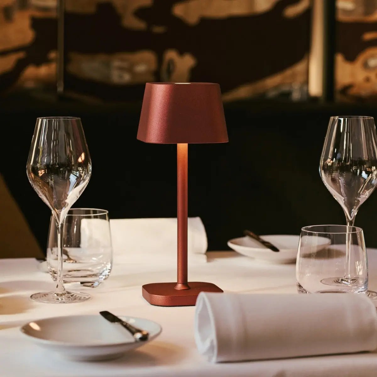 BRONZIFY – Elegant Bronze Table Lamp, Dimmable & Cordless