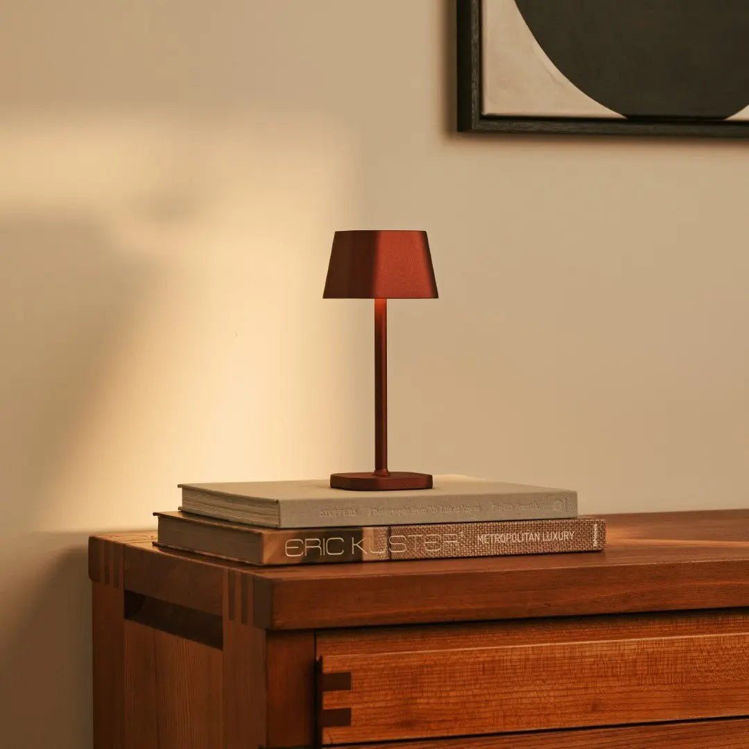 BRONZIFY – Elegant Bronze Table Lamp, Dimmable & Cordless
