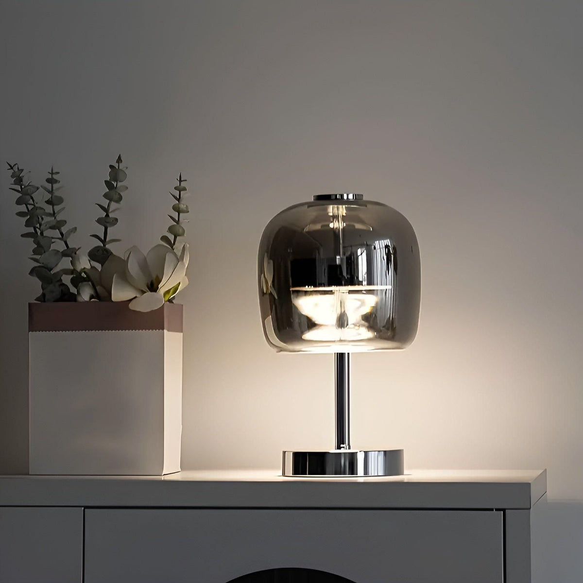 Dimbare Tafellamp van Glas en Metaal met USB-Voeding