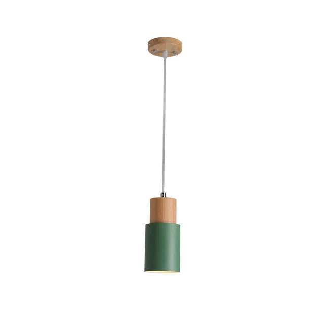 Nordic Pendelleuchte mit Holzdetail