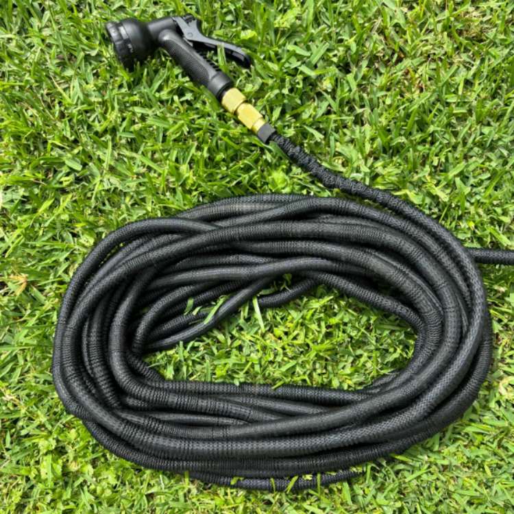 Expandable Garden Hose with 8‑Mode Spray Nozzle Leak‑Proof & Anti‑Kink