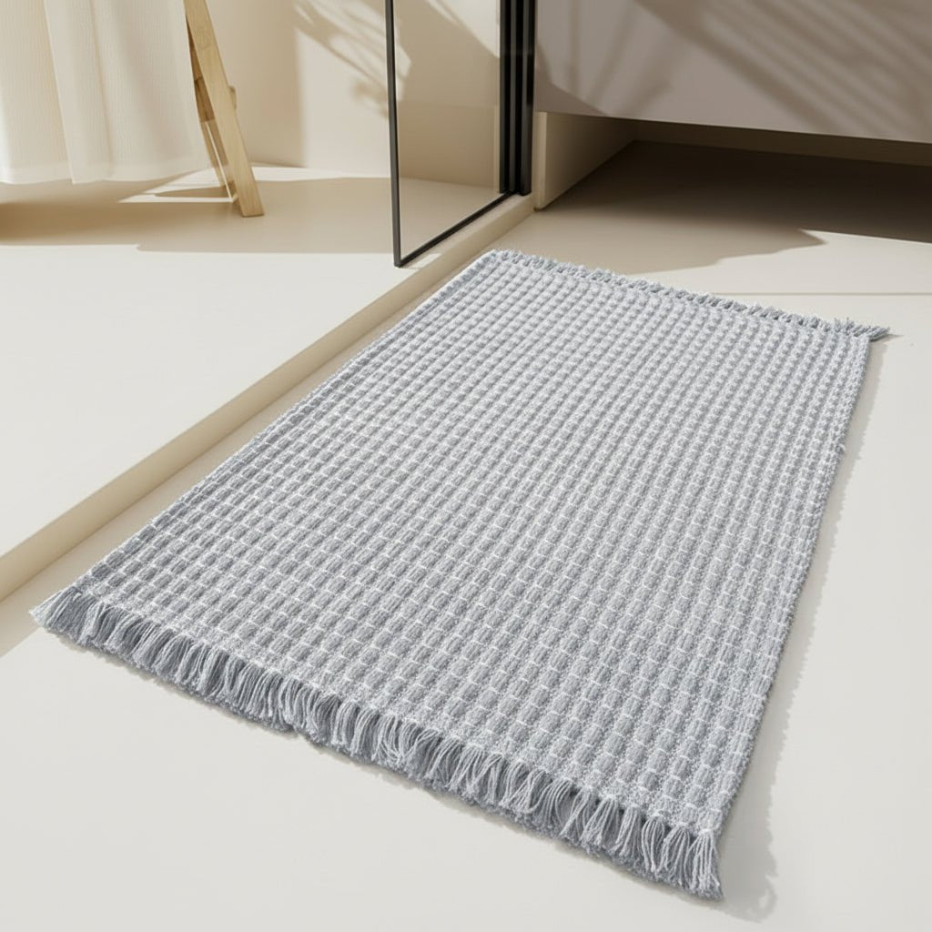 DRYLOOM – Absorbent thick microfiber bath mat for safe bathroom floors