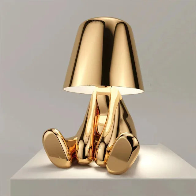 LuxeGlow™ gouden vloerlamp met artistiek mensfiguur