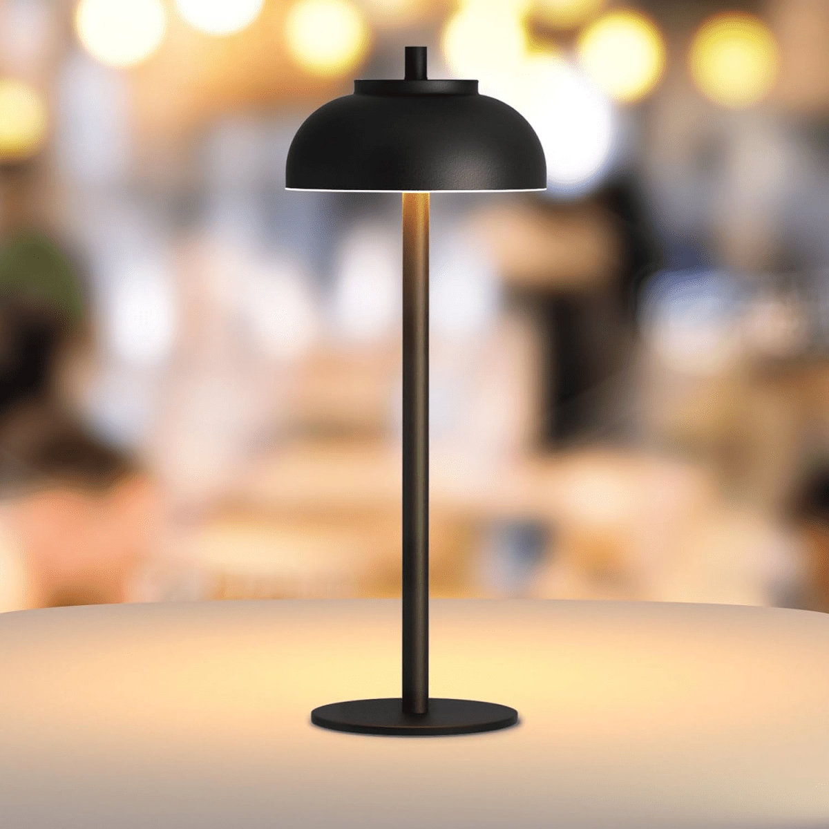 TOUCHLUX – Wireless Table Lamp with Touch Control & 40-Hour Battery